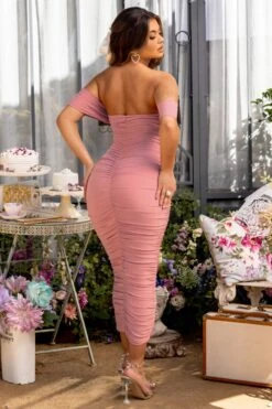Lost For Words | Nude Bardot Ruched Draped Midi Dress -Sangyong Store CL126195 pink Off Shoulder Ruched Midaxi Dress5