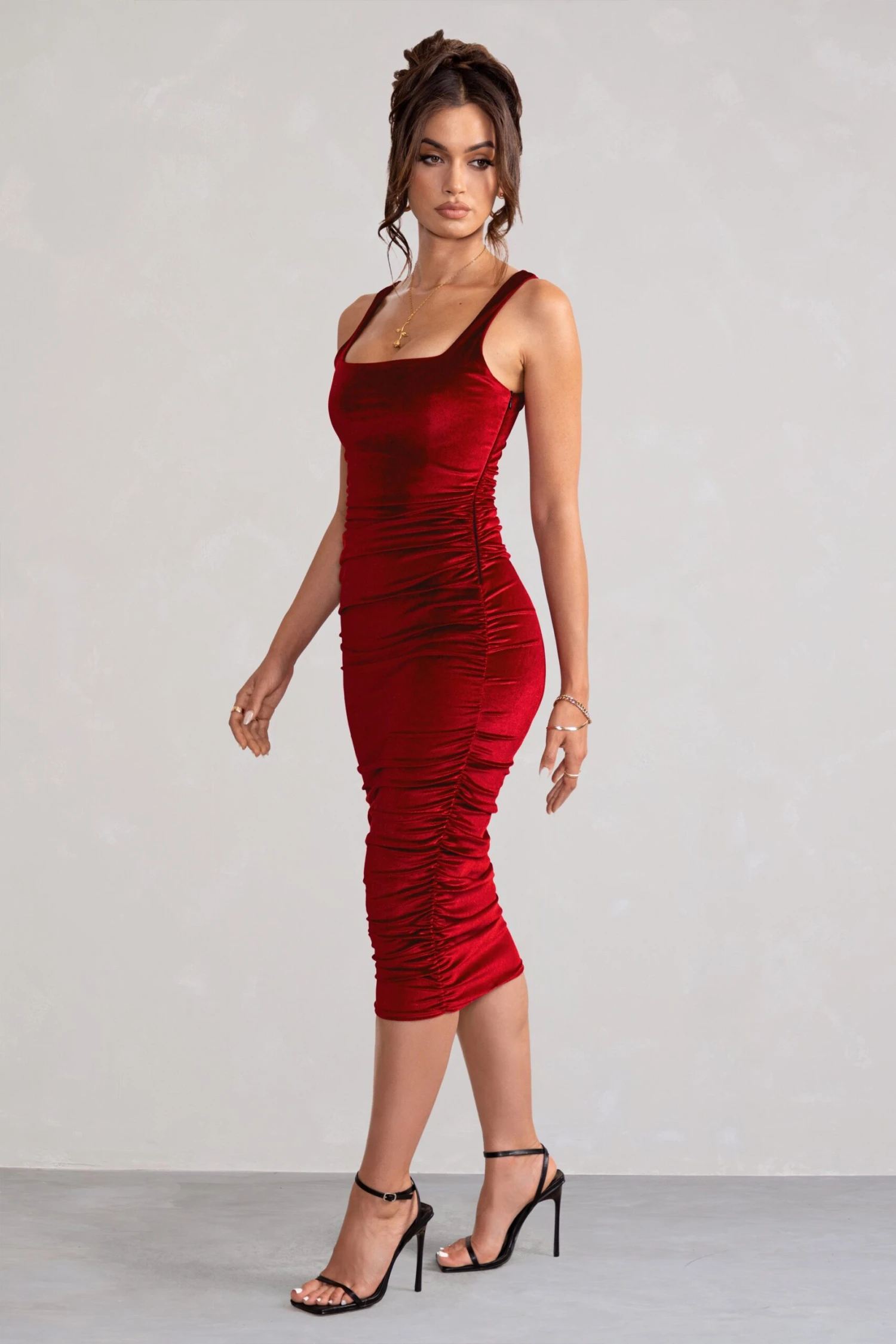 Beauty | Berry Velvet Square Neck Bodycon Midi Dress 6 Beauty | Berry Velvet Square Neck Bodycon Midi Dress - Image 4