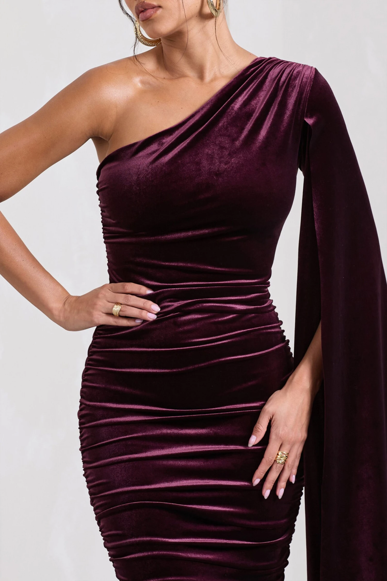 Gianna | Port Velvet One Shoulder Cape Bodycon Midi Dress 5 Gianna | Port Velvet One Shoulder Cape Bodycon Midi Dress - Image 3