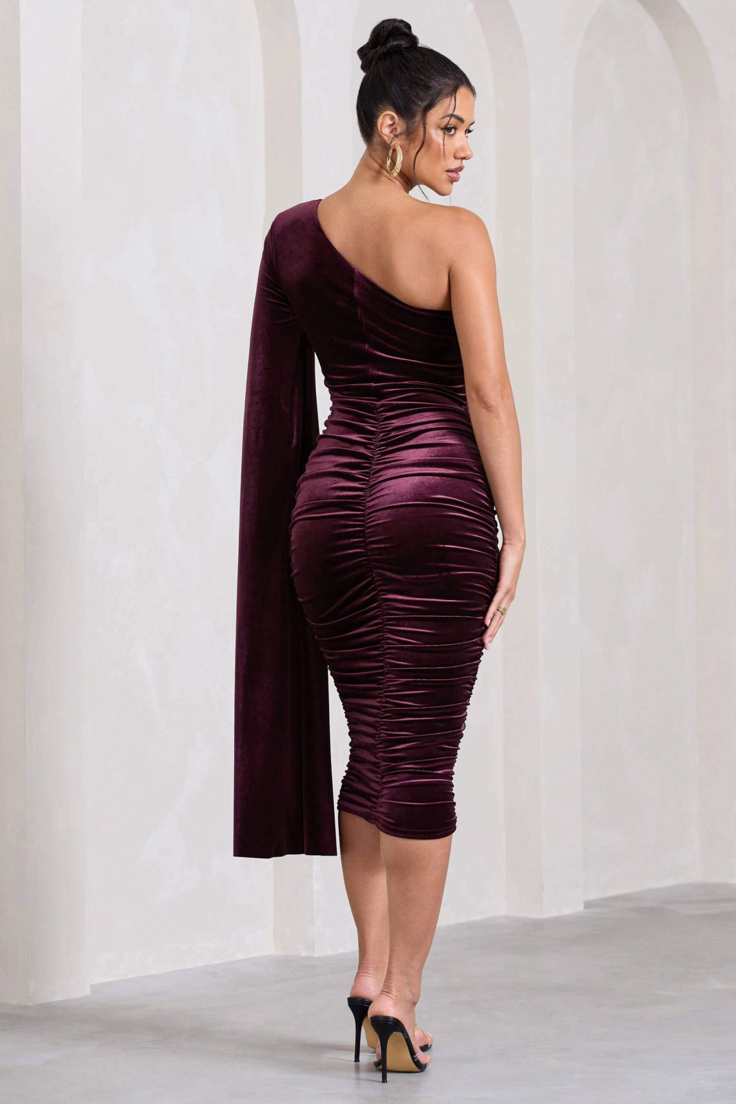 Gianna | Port Velvet One Shoulder Cape Bodycon Midi Dress 4 Gianna | Port Velvet One Shoulder Cape Bodycon Midi Dress - Image 2